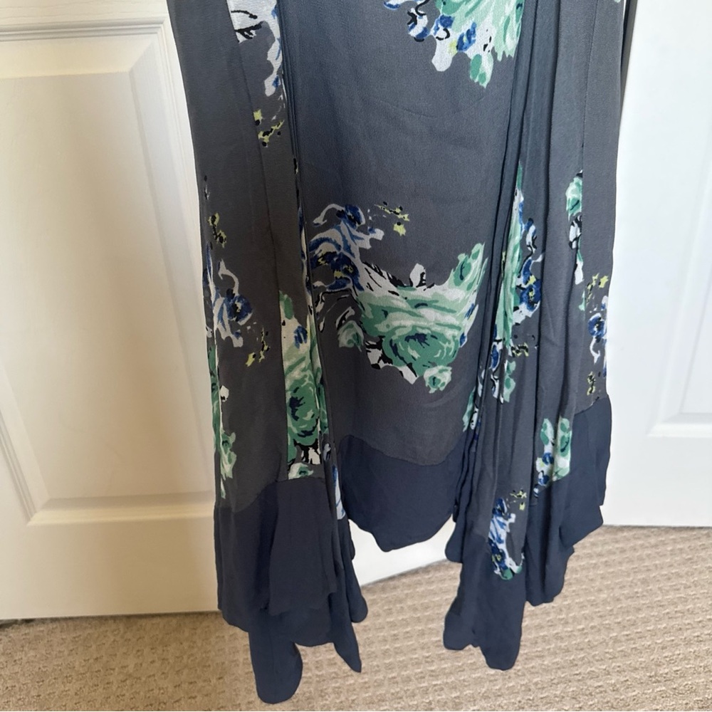 FREE PEOPLE Faded Bloom Printed Slip Dress in gray floral size small - Picture 7 of 10